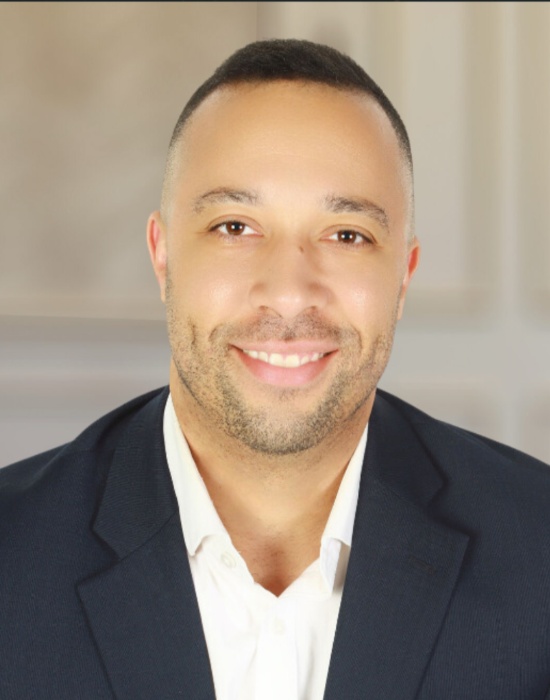 Meet Dr. Lewis Dillard, an oral surgeon at Atlanta Oral & Facial Surgery in Atlanta, GA